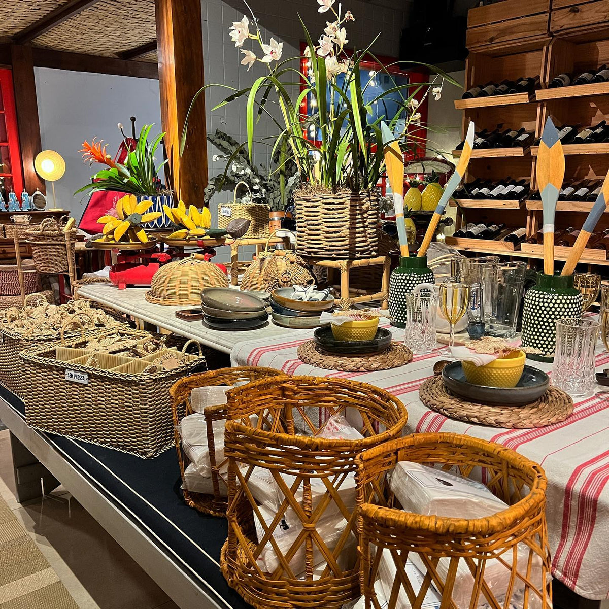 Mesa e Decor a beira mar