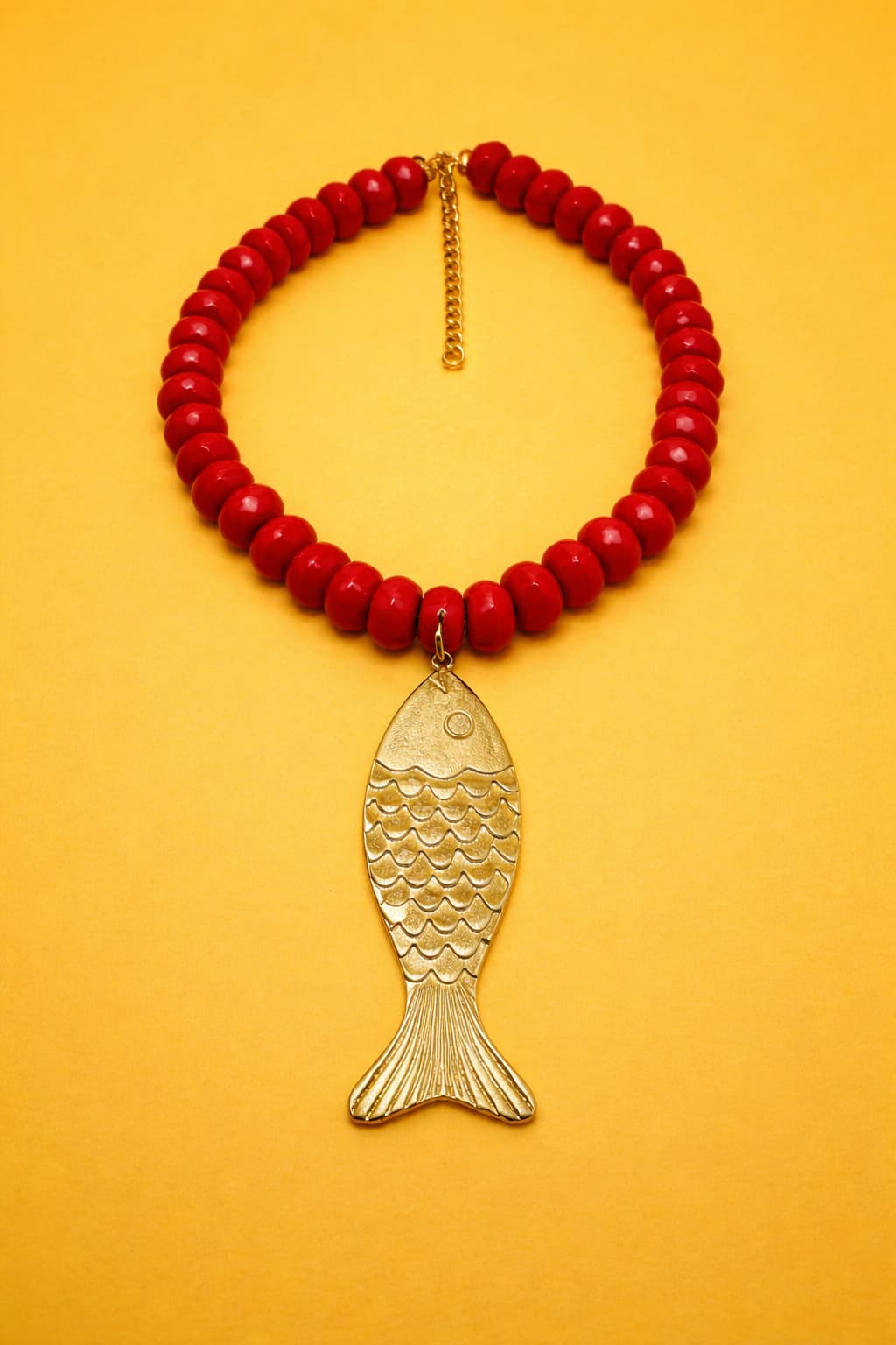 COLAR MIÇANGAS PEIXE DOURADO